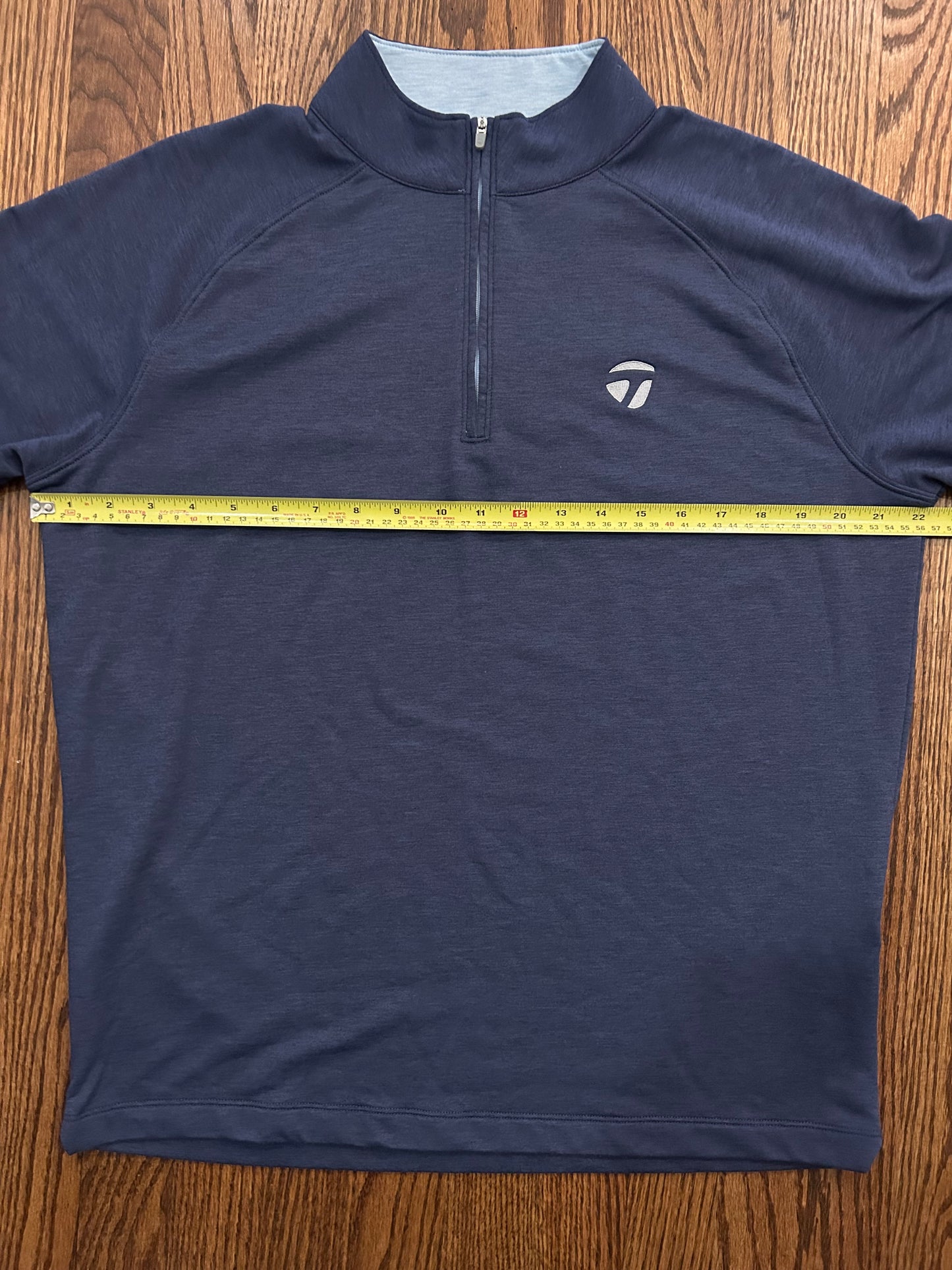Men’s Medium Peter Millar TaylorMade Performance Golf Quarter Zip Pullover Navy
