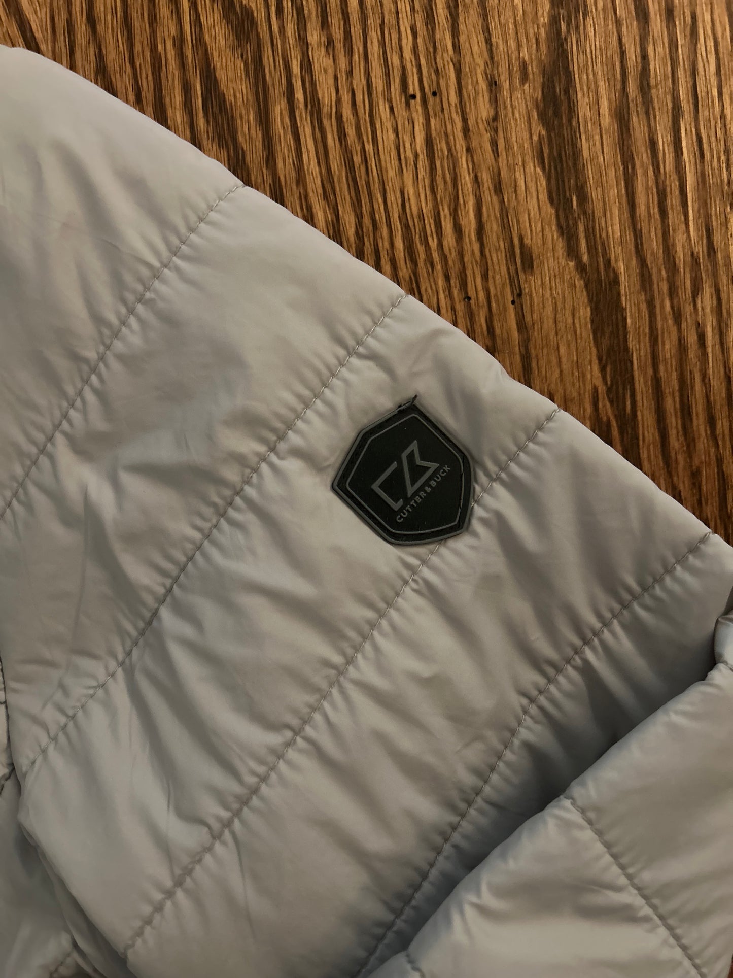 Women’s Medium Cutter & Buck Pebble Beach Puffer Jacket