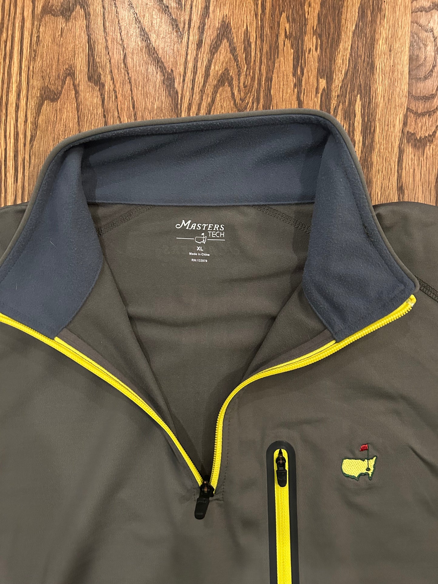 Men’s XL Masters Tech Quarter Zip