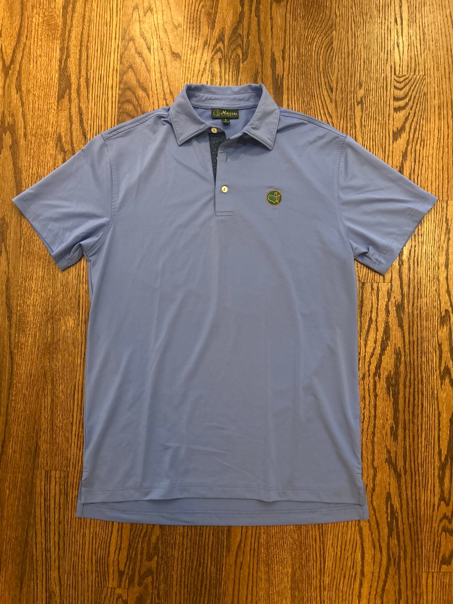Men’s Small Masters 1934 Berckmans Place Performance Golf Polo