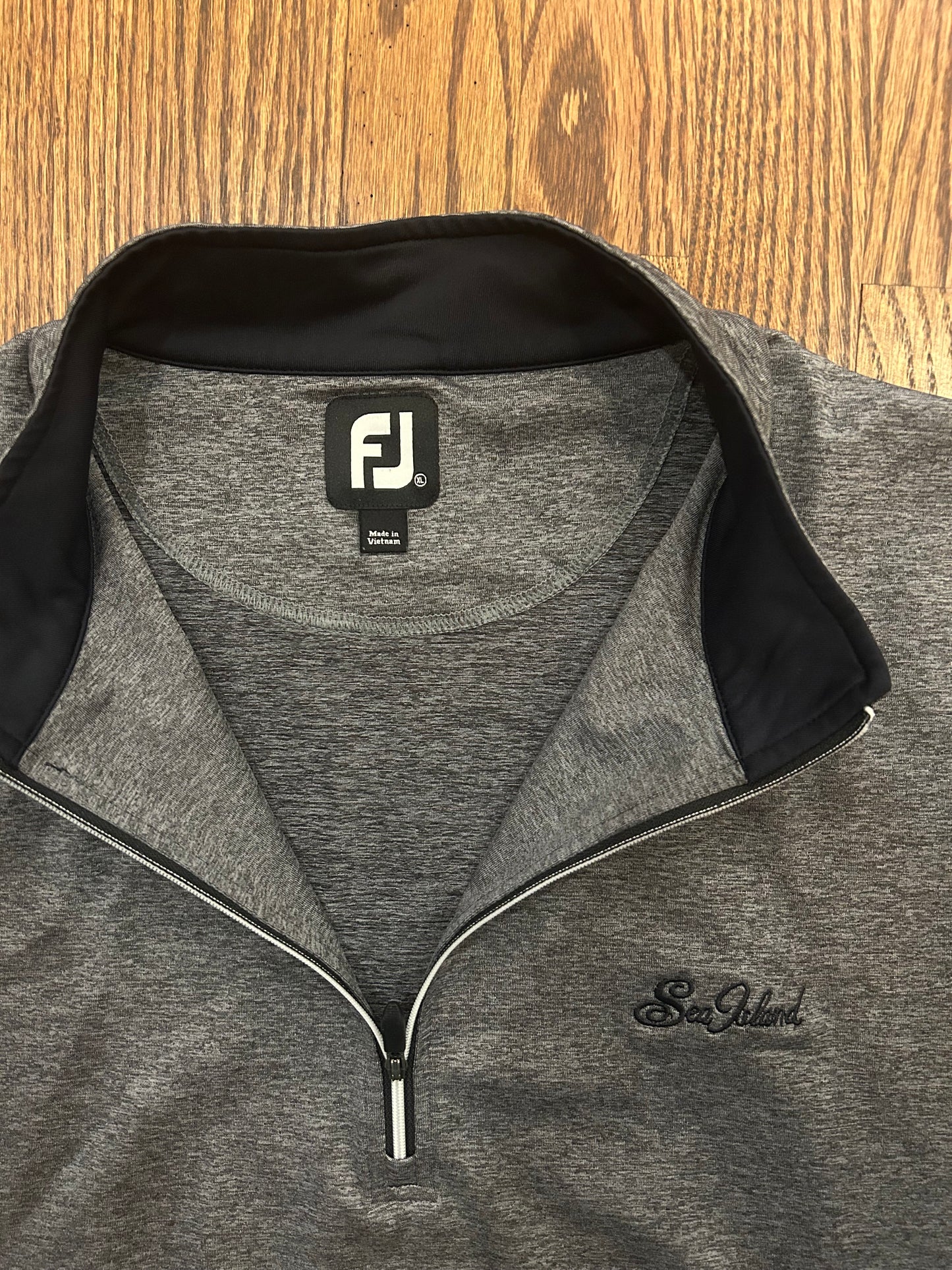 Men’s XL FootJoy Sea Island Gray Quarter Zip Golf Vest