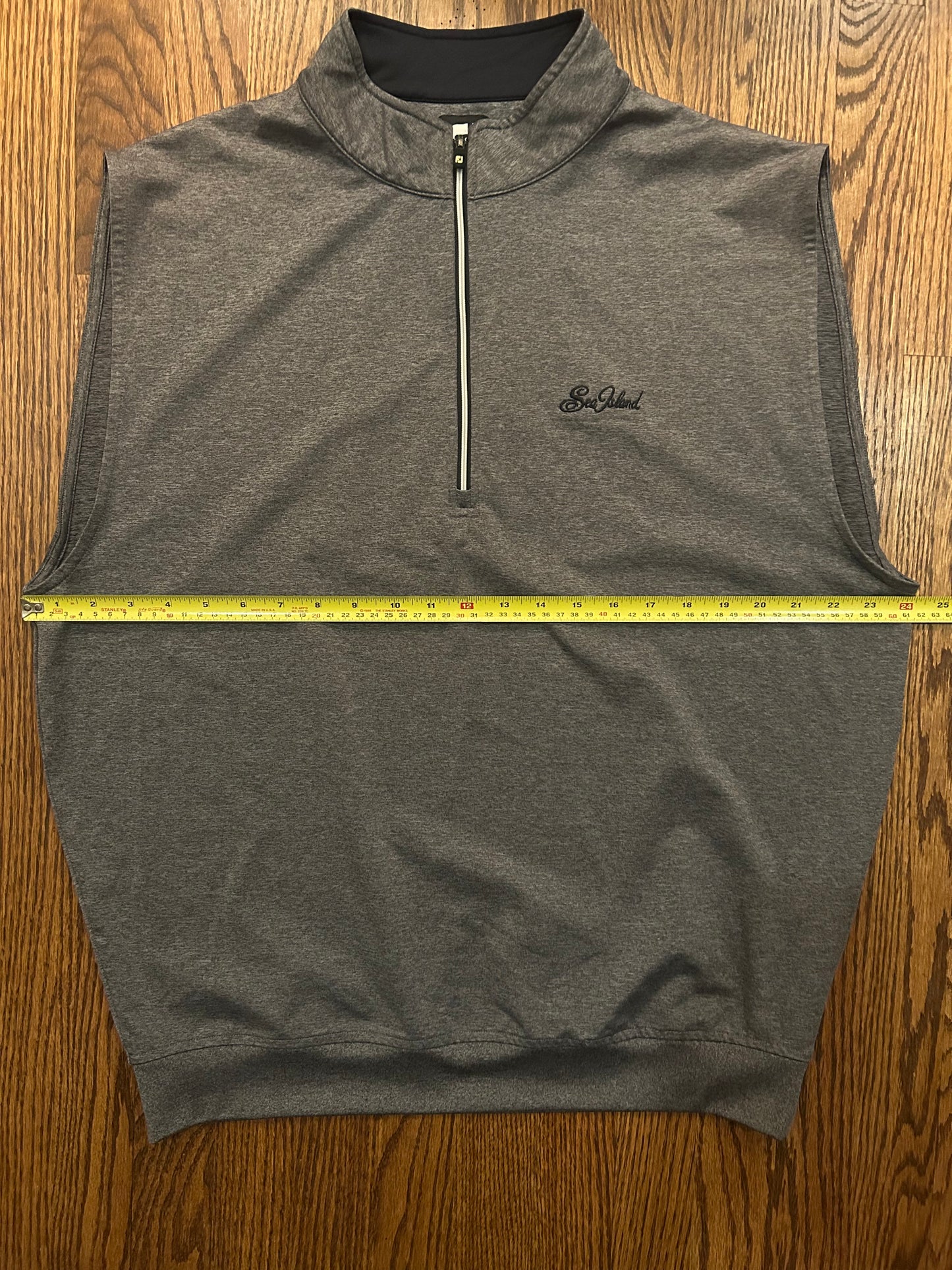 Men’s Large FootJoy Sea Island Gray Quarter Zip Performance Golf Vest