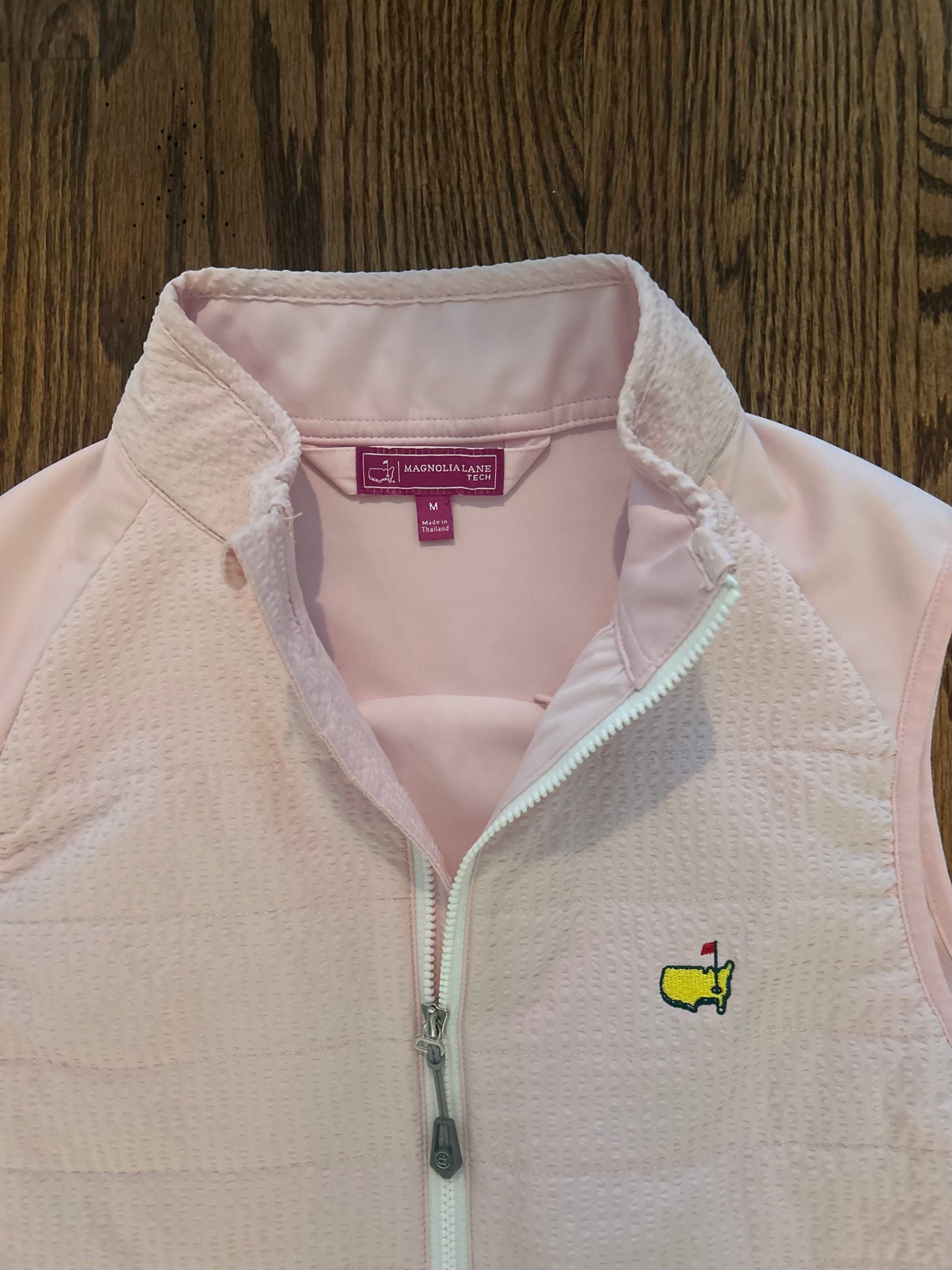 Women’s Medium Masters Magnolia Lane Pink Textured Full Zip Vest