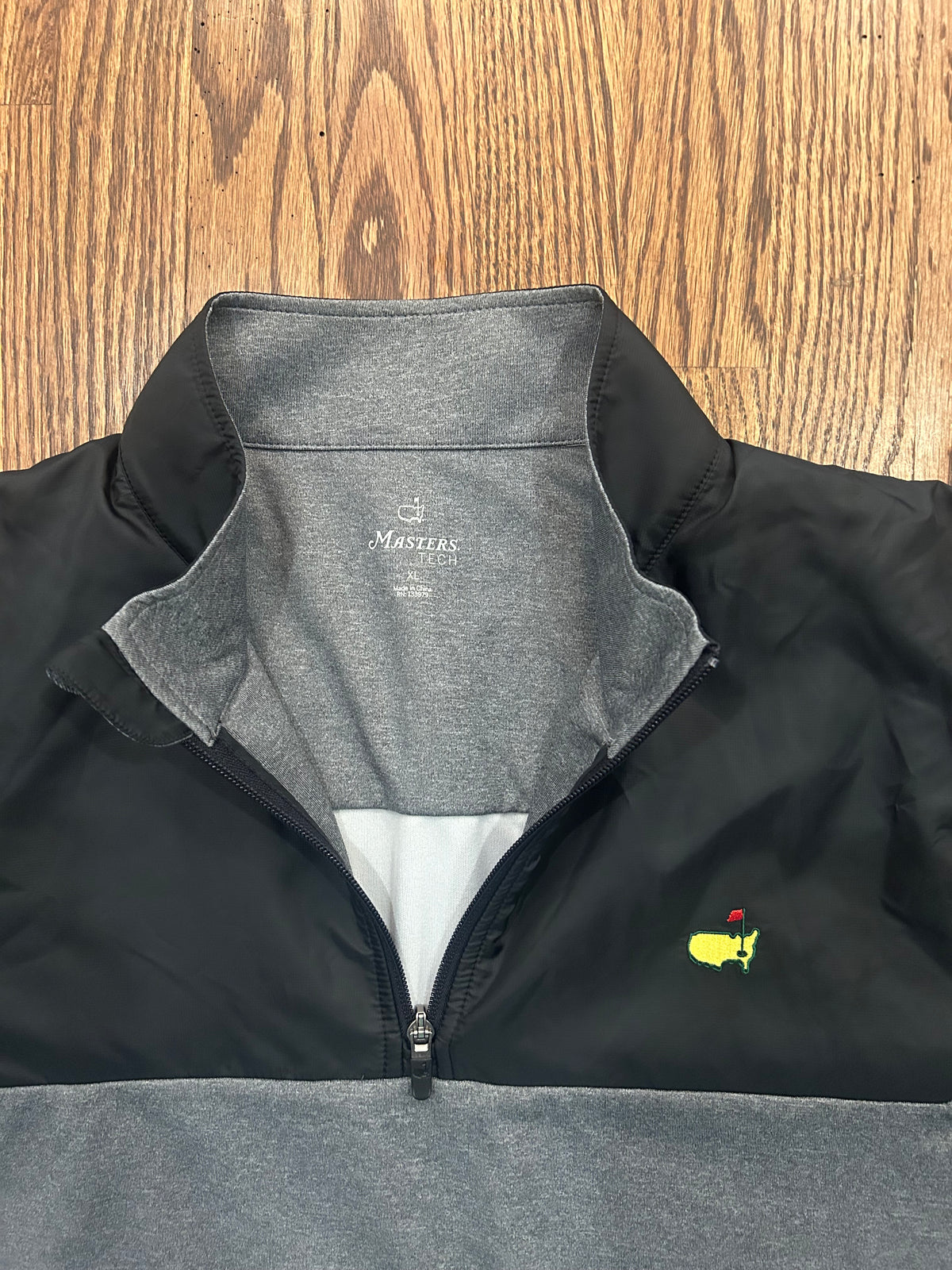 Men’s XL Masters Tech Golf Quarter Zip Rain Resistance Gray Black