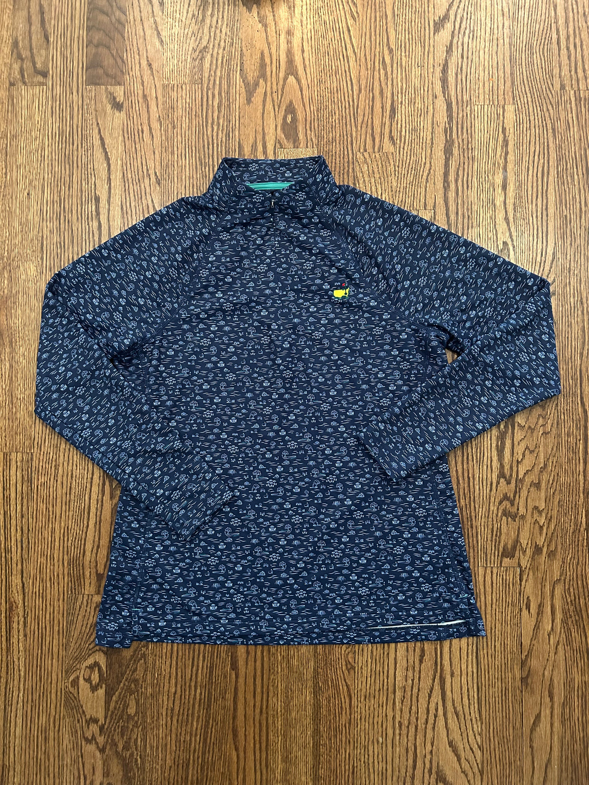 Women’s Medium Masters Magnolia Lane Quarter Zip Graphic Pullover