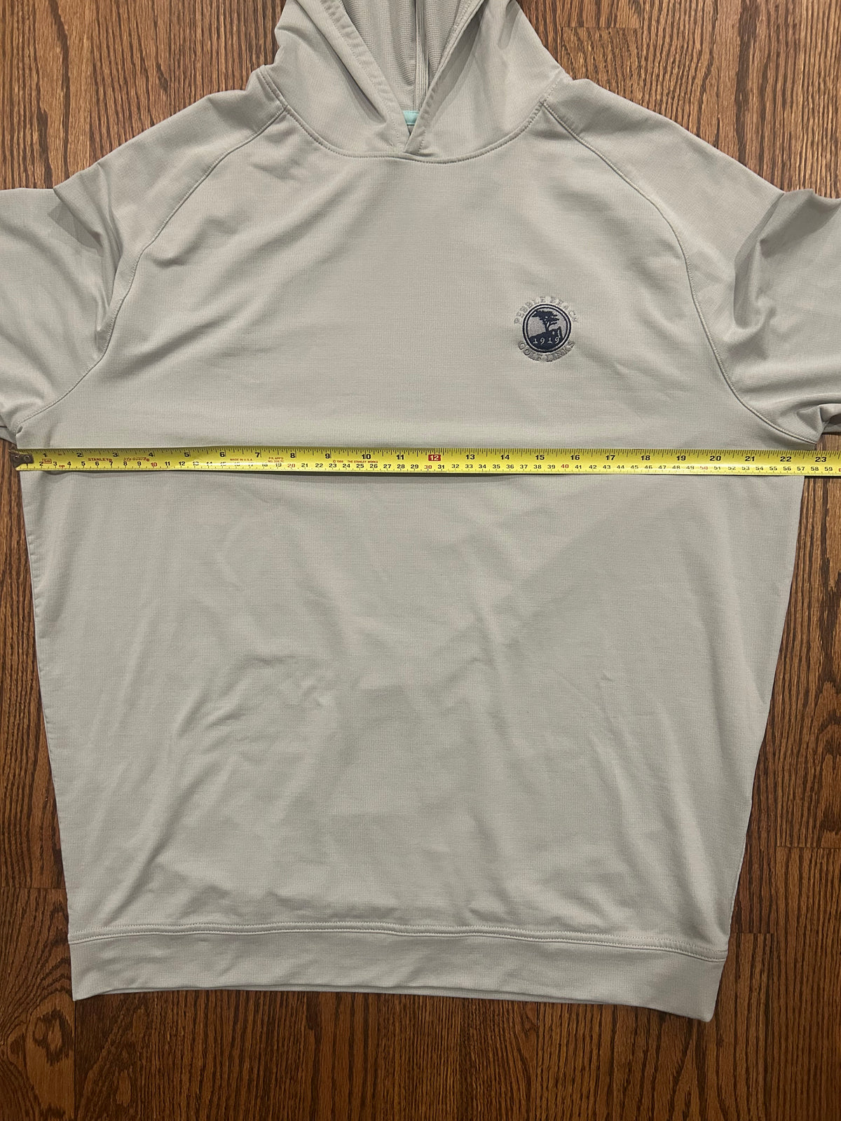 Men’s Medium Peter Millar Pebble Beach Golf Links Performance Hoodie Pullover