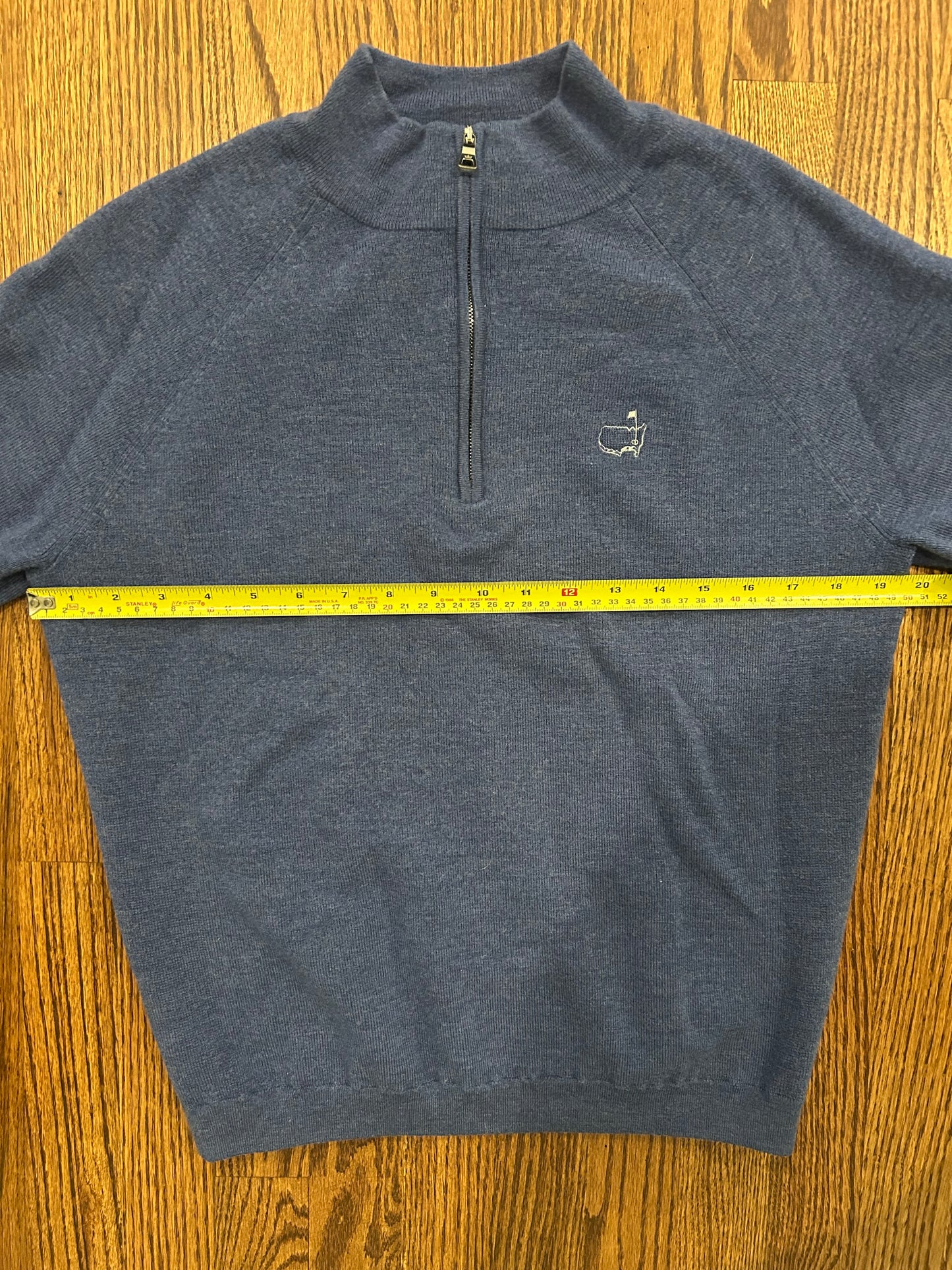 Women’s Medium Masters Peter Millar Quarter Zip Sweater