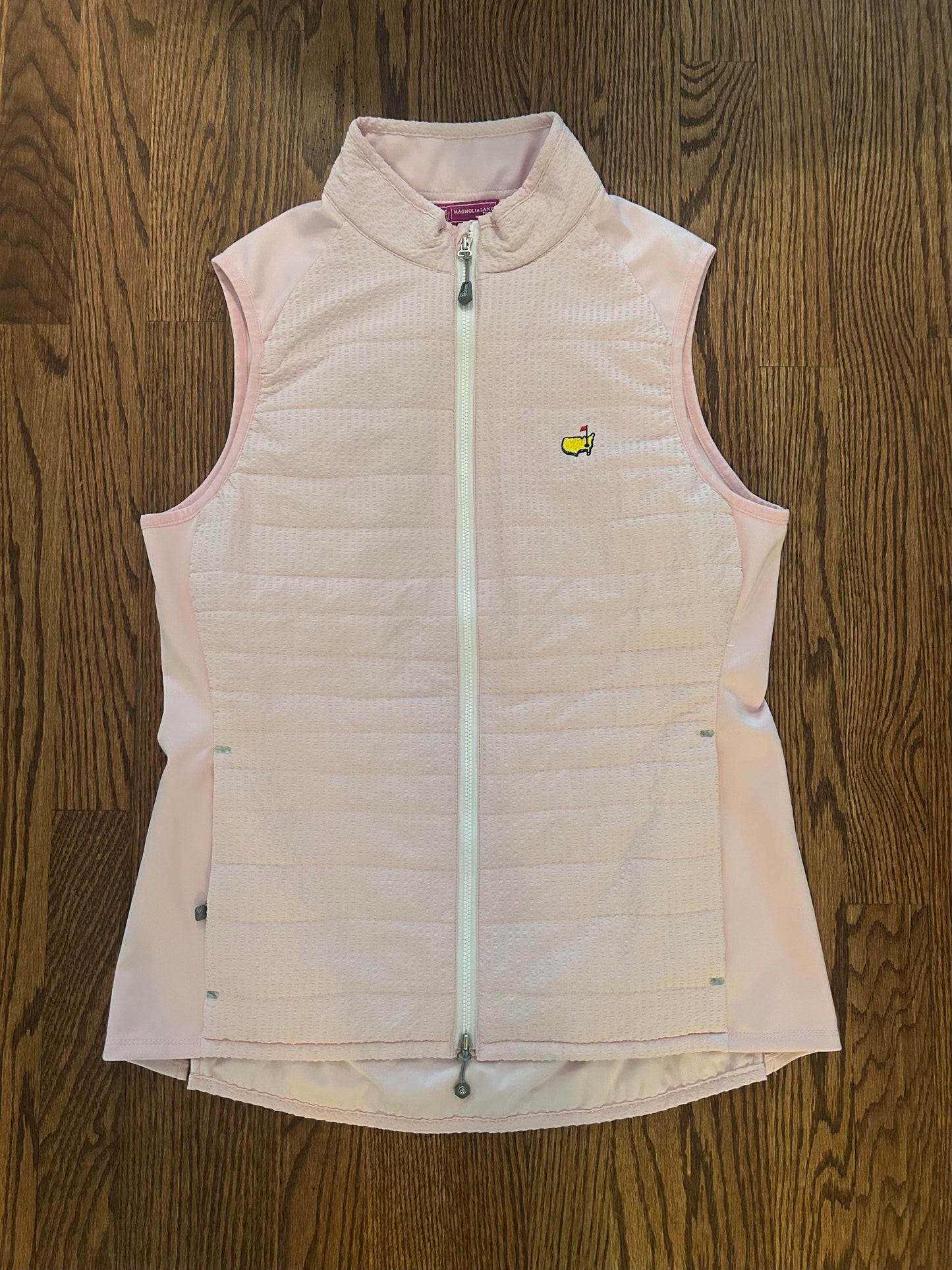 Women’s Medium Masters Magnolia Lane Pink Textured Full Zip Vest