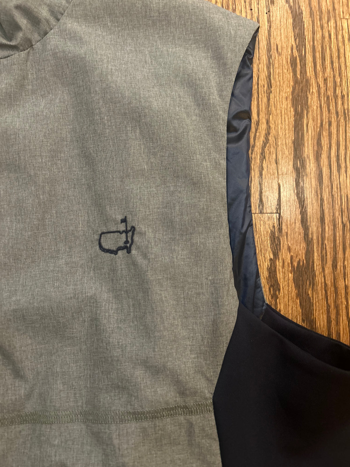 Men’s Large Masters Clubhouse Collection Reversible Vest Navy Gray Golf