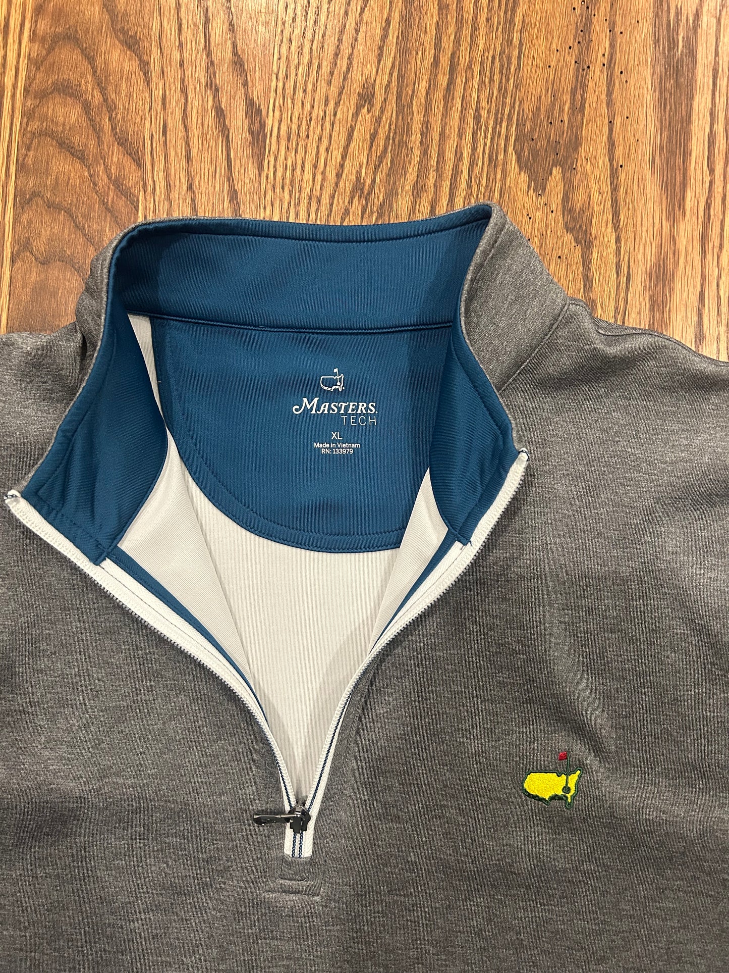 Men’s XL Masters Tech Gray Quarter Zip
