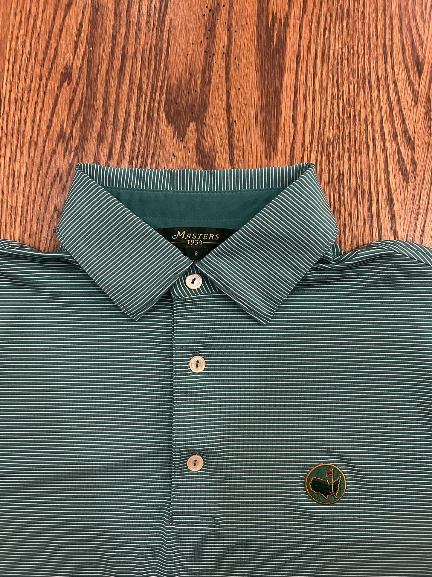 Men’s Small Masters 1934 Berckmans Place Green Striped Performance Golf Polo